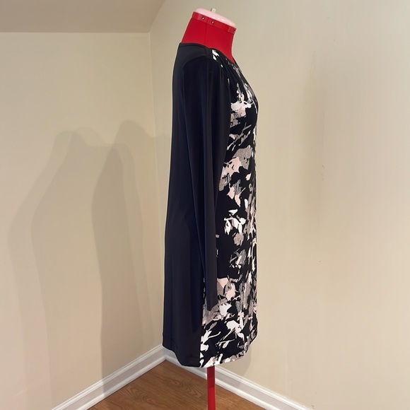 Banana Republic Long Sleeve Dress - Picture 3 of 7